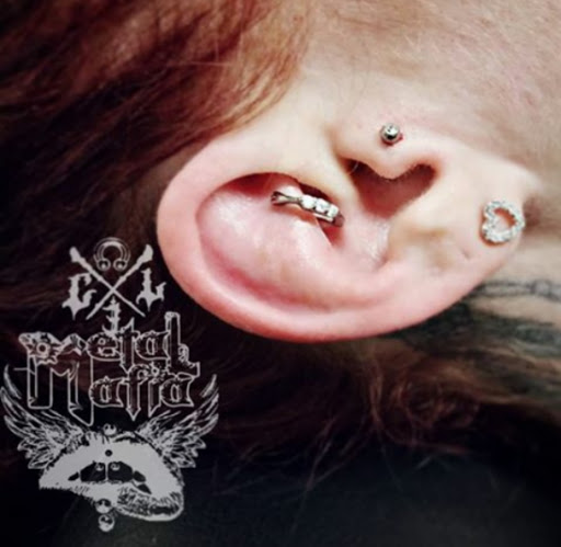 Tattoo Shop «C&L Tattoo Studio and Body Piercing», reviews and photos, 4807 Mahoning Ave, Warren, OH 44483, USA