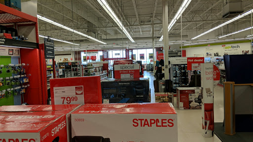 Office Supply Store «Staples», reviews and photos, 129 Plaza Dr, Forest City, NC 28043, USA