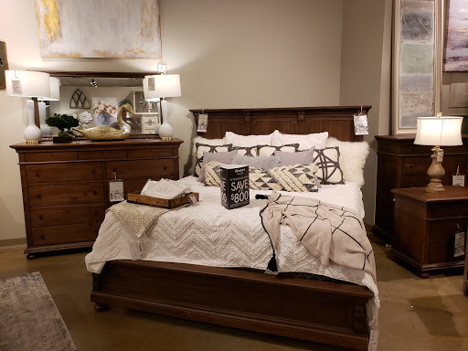 Furniture Store «American Factory Direct Furniture», reviews and photos, 9555 Airline Hwy, Baton Rouge, LA 70815, USA