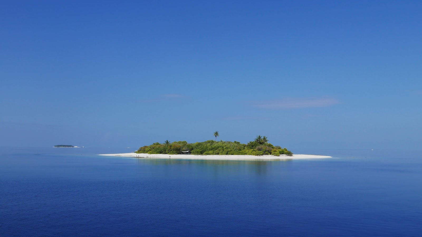 Enboodhoo Island Beach photo #7