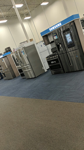 Electronics Store «Best Buy», reviews and photos, 1334 Winston Plaza, Melrose Park, IL 60160, USA