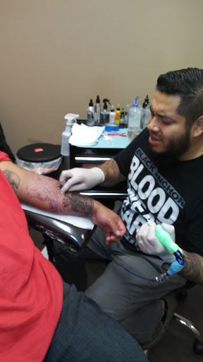 Tattoo Shop «Boss Frog Tattoos», reviews and photos, 4023 W University Dr, McKinney, TX 75071, USA