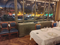 Atmosphère du Restaurant français Le Train Bleu à Paris - n°19