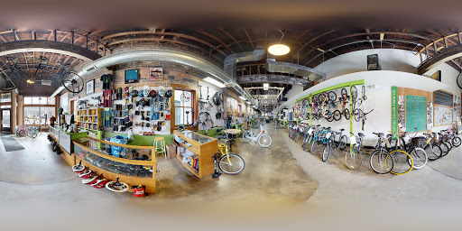 Bicycle Store «Des Moines Bicycle Collective», reviews and photos