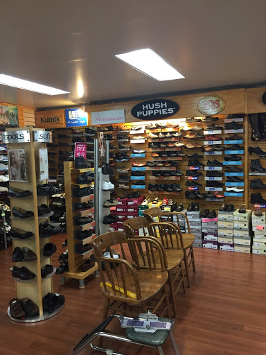 Shoe Store «Shoreline Wide Shoes», reviews and photos, 7621 Lake Ballinger Way, Edmonds, WA 98026, USA