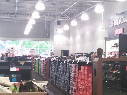 Shoe Store «Off Broadway Shoe Warehouse», reviews and photos, 21 Curtner Ave, San Jose, CA 95125, USA