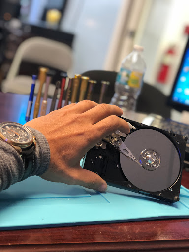 Computer Store «SMARTFIXTRONICS, Computer Phone Repair & SIM card Services.», reviews and photos, 7135 Collins Ave, Miami Beach, FL 33141, USA