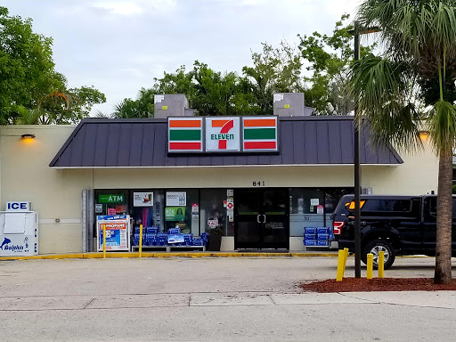 7-Eleven, 841 Estero Blvd, Fort Myers Beach, FL 33931, USA, 