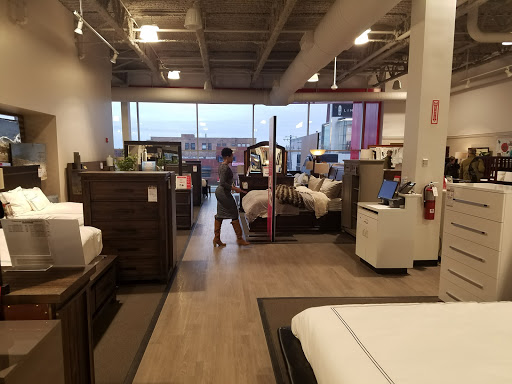 Furniture Store «Value City Furniture», reviews and photos, 2536 N Elston Ave, Chicago, IL 60647, USA