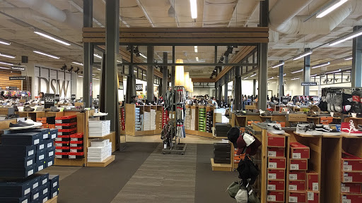 Shoe Store «DSW Designer Shoe Warehouse», reviews and photos, 2453 NW 185th Ave, Hillsboro, OR 97124, USA