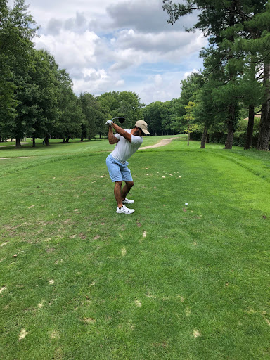 Golf Course «Pine Brook Golf Course», reviews and photos, 1 Covered Bridge Blvd, Manalapan Township, NJ 07726, USA