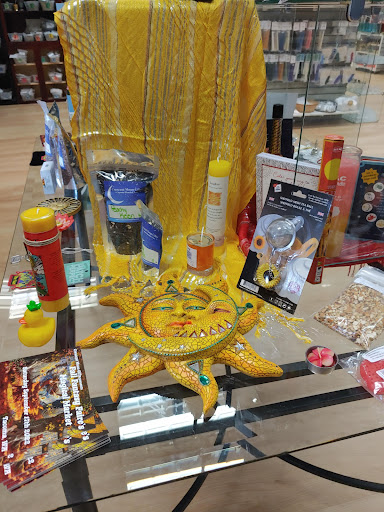 Gift Shop «Crescent Moon Gifts», reviews and photos, 2502 6th Ave, Tacoma, WA 98406, USA