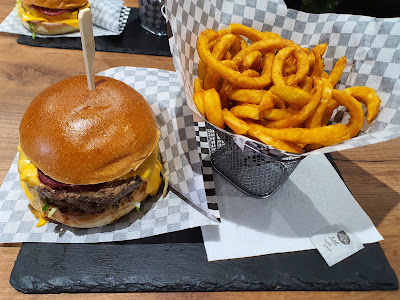 Burger Fr'Eat & Pizza Béné à Saint-Étienne-du-Rouvray