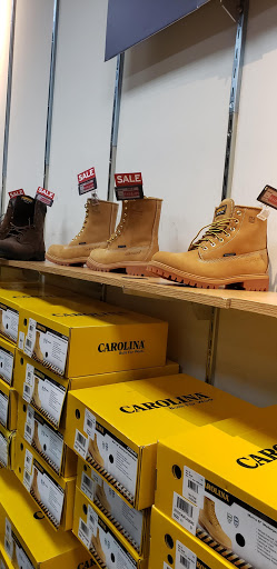 Marine Supply Store «West Marine», reviews and photos, 147 Sunrise Hwy, West Islip, NY 11795, USA