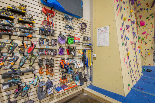 Rock Climbing Gym «Philadelphia Rock Gym - Wyncote», reviews and photos, 827 Glenside Ave #200, Wyncote, PA 19095, USA