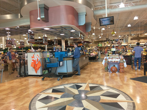 Grocery Store «Harris Teeter», reviews and photos, 3501 Oleander Dr, Wilmington, NC 28403, USA