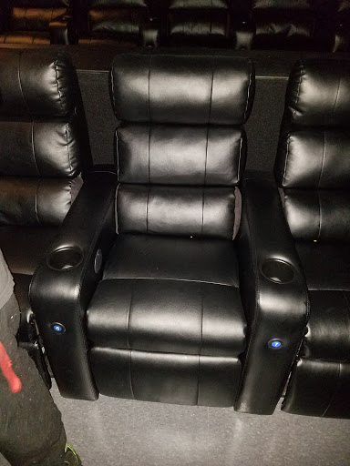 Movie Theater «Showcase Cinemas North Attleboro», reviews and photos, 640 S Washington St, North Attleborough, MA 02760, USA