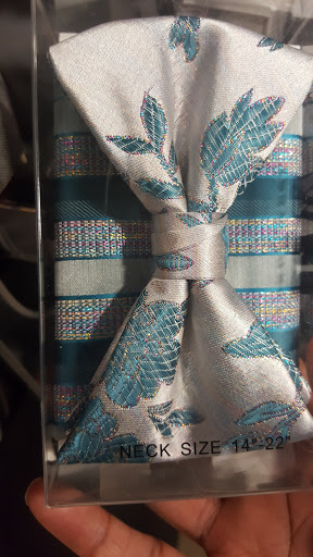 Clothing Store «K&G Fashion Superstore», reviews and photos, 1526 Golden Gate Plaza, Mayfield Heights, OH 44124, USA