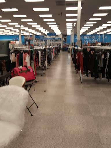 Clothing Store «Ross Dress for Less», reviews and photos, 7065 Cermak Rd, Berwyn, IL 60402, USA