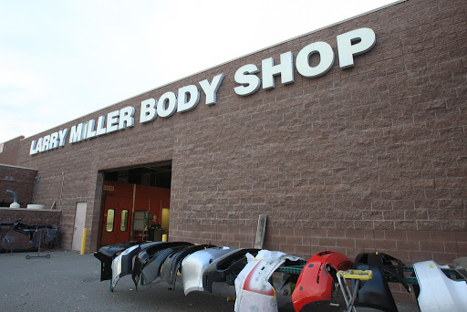 Auto Body Shop «Larry Miller collision center», reviews and photos, 17295 N 84th Ave, Peoria, AZ 85382, USA