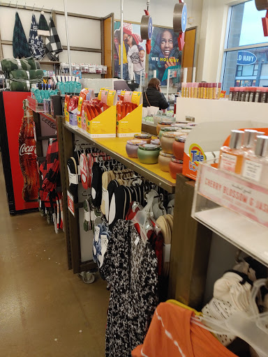 Clothing Store «Old Navy», reviews and photos, 313 Marketplace Mile, Plainfield, IN 46168, USA