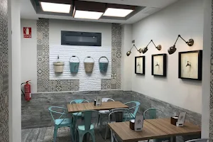 Cafetería Agua image