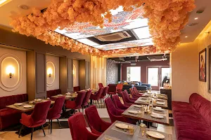 SHANGZ Luxe Dining image