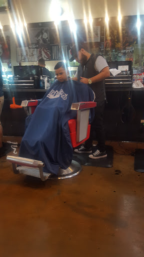 Barber Shop «Razorz Barbershop», reviews and photos, 1455 W Buckingham Rd #120, Richardson, TX 75081, USA