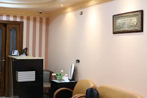 Al Kabbany Dental Clinic دكتور محمود يحيى القبانى image