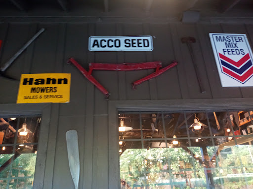 American Restaurant «Cracker Barrel Old Country Store», reviews and photos, 4700 Portsmouth Blvd, Chesapeake, VA 23321, USA