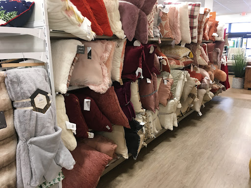 Department Store «HomeGoods», reviews and photos, 6000 Northgate Dr, San Rafael, CA 94903, USA