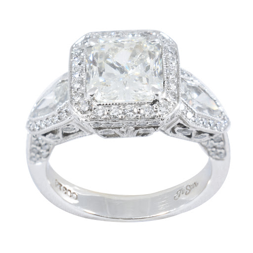 Jewelry Store «Anaheim Hills Jewelry & Coin», reviews and photos, 5562 E Santa Ana Canyon Rd, Anaheim, CA 92807, USA