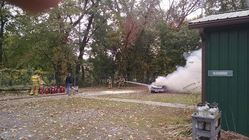 Golf Course «Newman Municipal Golf Course», reviews and photos, 10 Pier Rd, Ithaca, NY 14850, USA