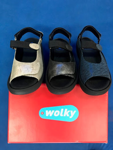 Shoe Store «SHOES-n FEET Shoe Center», reviews and photos, 15015 Main St # 102, Bellevue, WA 98007, USA