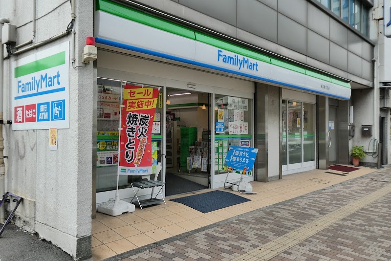 ファミリーマート 横浜青木町店