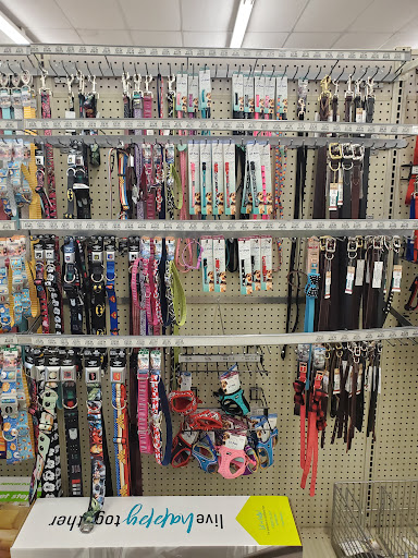 Pet Supply Store «Pet Supplies Plus», reviews and photos, 887 N Lexington-Springmill Rd, Mansfield, OH 44906, USA