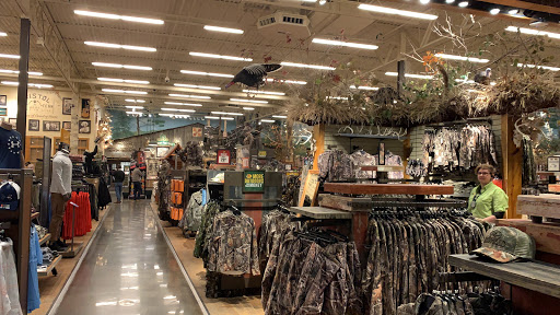 Sporting Goods Store «Bass Pro Shops», reviews and photos, 1 Bass Pro Dr, Bristol, TN 37621, USA