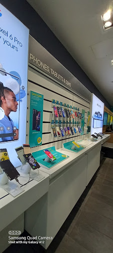 Reviews of EE in Southampton - Cell phone store