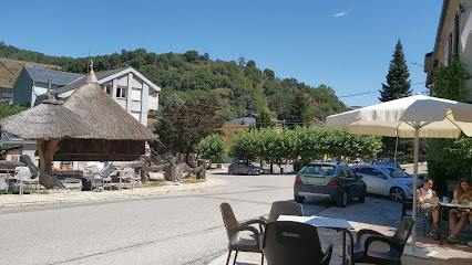 Bar El Ambiente - Carretera Barjas, 11A, 24520 Vega de Valcarce, León, Spain