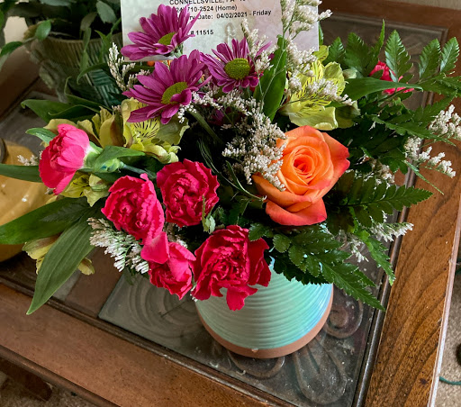 Florist «DeMuth Florist», reviews and photos, 302 Pittsburgh St, Connellsville, PA 15425, USA