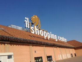 Il Leone Shopping Center