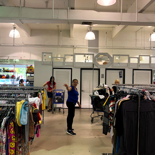 Home Goods Store «Goodwill Superstore», reviews and photos