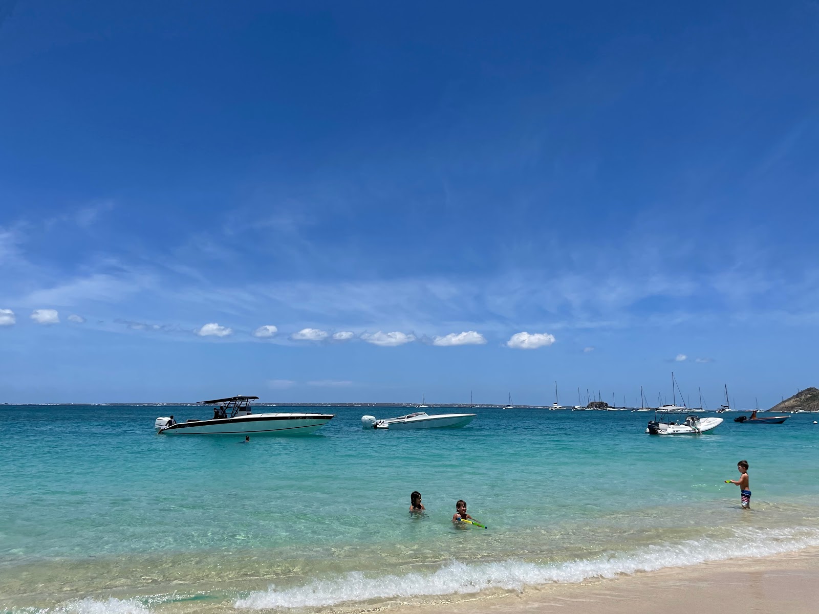 Φωτογραφία του Love Boutique beach παροχές περιοχής