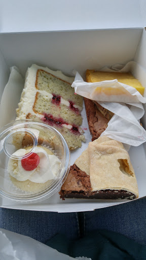 Dessert Shop «The Hungry Hero Dessert Co.», reviews and photos, 22567 SW Washington St, Sherwood, OR 97140, USA