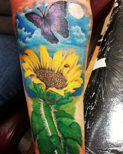 Body Piercing Shop «Dreamline Ink Tattoo», reviews and photos, 6825 Tilton Rd, Egg Harbor Township, NJ 08234, USA