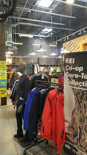 Camping Store «REI», reviews and photos, 5901 Mills Civic Pkwy, West Des Moines, IA 50266, USA