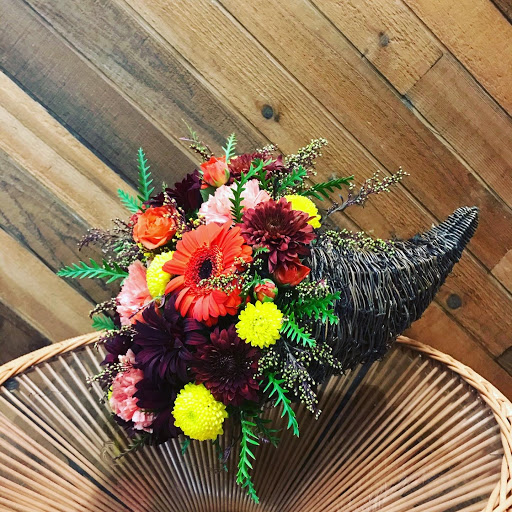 Florist «B&B Flowers and Balloons», reviews and photos, 623 S Pacific Ave, San Pedro, CA 90731, USA