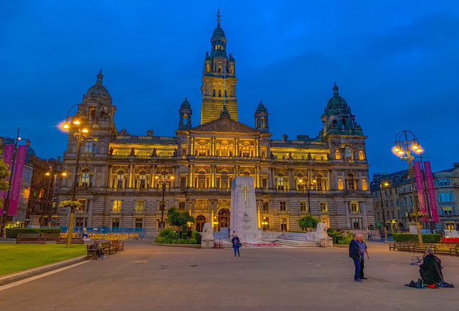 Comments and reviews of George Square