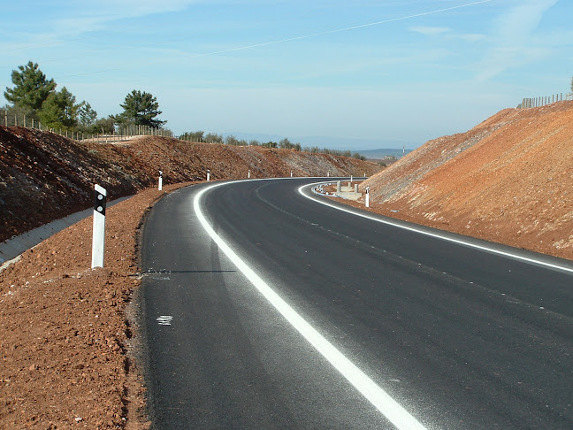 Comentários e avaliações sobre o Viamarca-Pintura de Vias Rodoviárias, SA