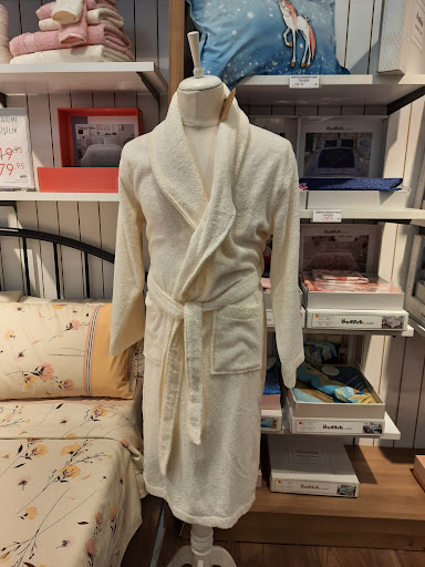 Stores to buy bathrobes Antalya